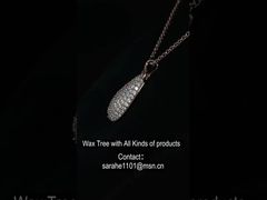 Eleganter Tropfenanhänger aus 925er Silber mit funkelnden CZ