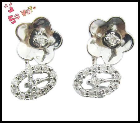 Vintage 925 Silber CZ Ohrringe Nickelfrei für Gelegenheitszeiten Einfacher Stil süße Sterling Silber Ohrringe kleines Silber
