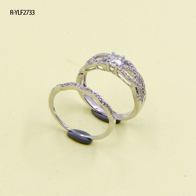 Pärchenförmig AAA CZ 925 Silberring Prong Setting 2mm Band Feinschmuck