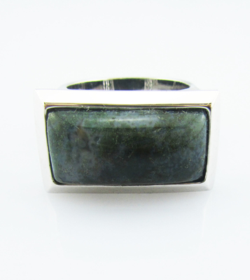 925 Sterling Silber Runde Edelsteinringe mit grünem Jade Sterling Silber Verlobungsring Große Sterling Silberringe
