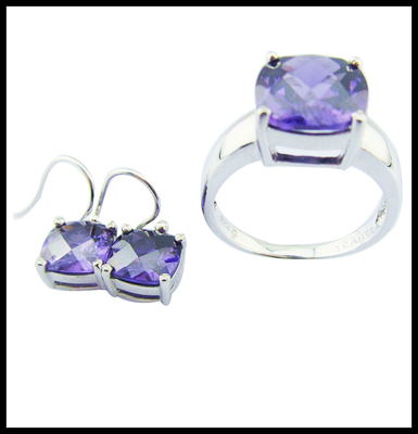 Rhodiumplattierte Sterling Silberschmuck mit klassischen Details