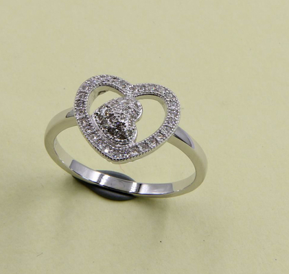 925 Sterling Silber Rundgeschnittener Kubischer Zirkonie-Ring für Frauen Sterling Silber Herz stapelbare Ringe Silber Cz-Ringe