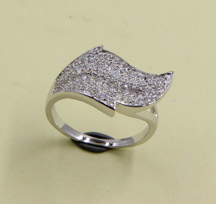 925 reines Silber Bezel Hochzeit Blatt Design Ring mit funkelndem CZ Solitaire und Pave Ewigkeit Band Sterling Silber Diamant